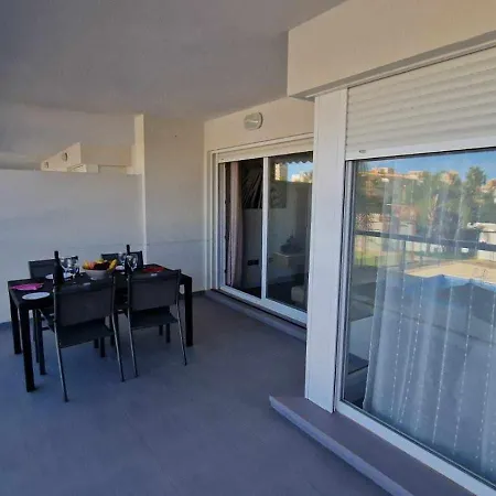 De 2 Piscina Comunitaria Apartment *